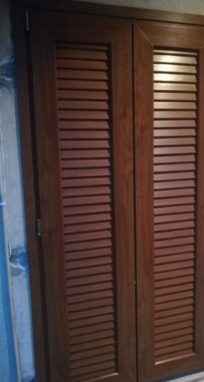 καφέ κουφώματα pvc