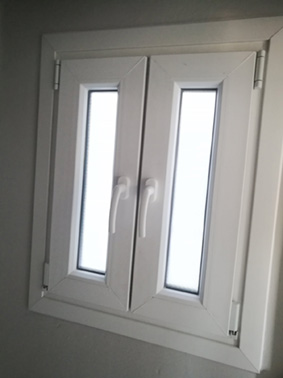 παραθυρο Pvc με 2 φύλλα